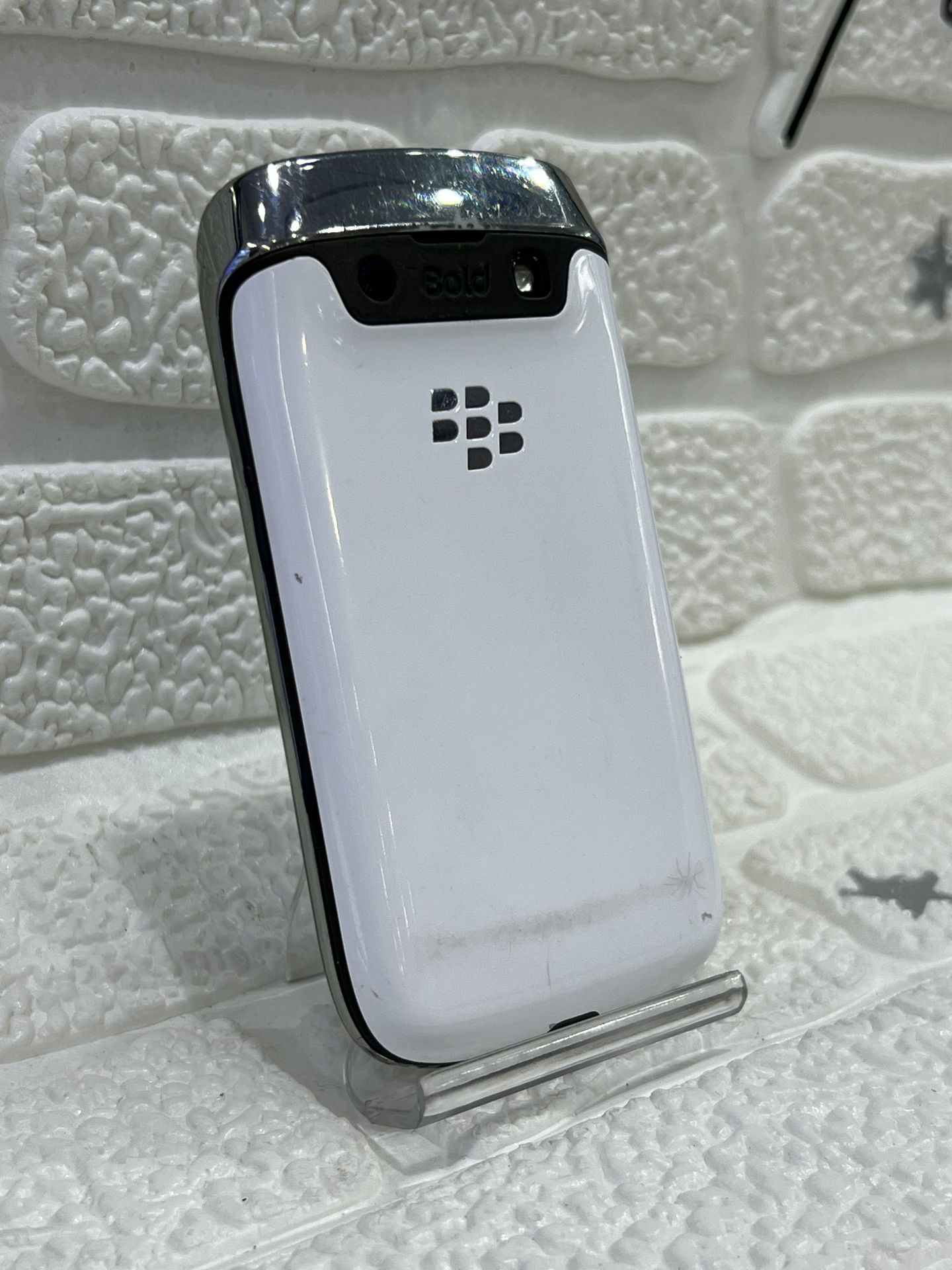 گوشی موبایل بلک بری blackberry bold 9730