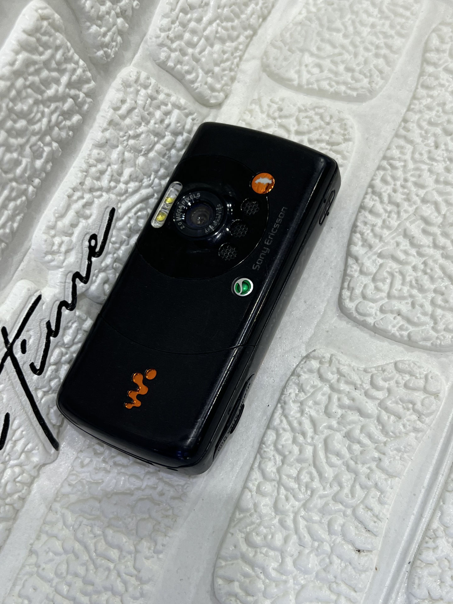 گوشی موبایل سونی sony ericsson w810 ( با کارتن )