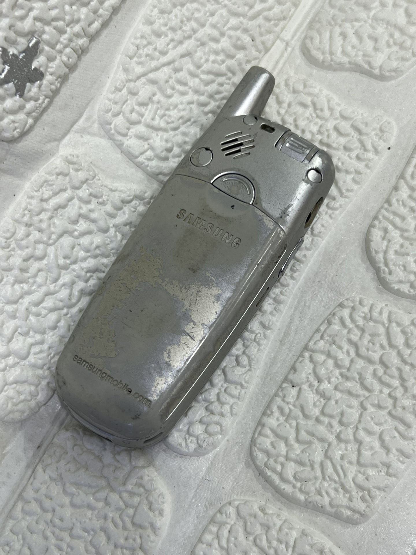 گوشی موبایل سامسونگ SASMUNG X600