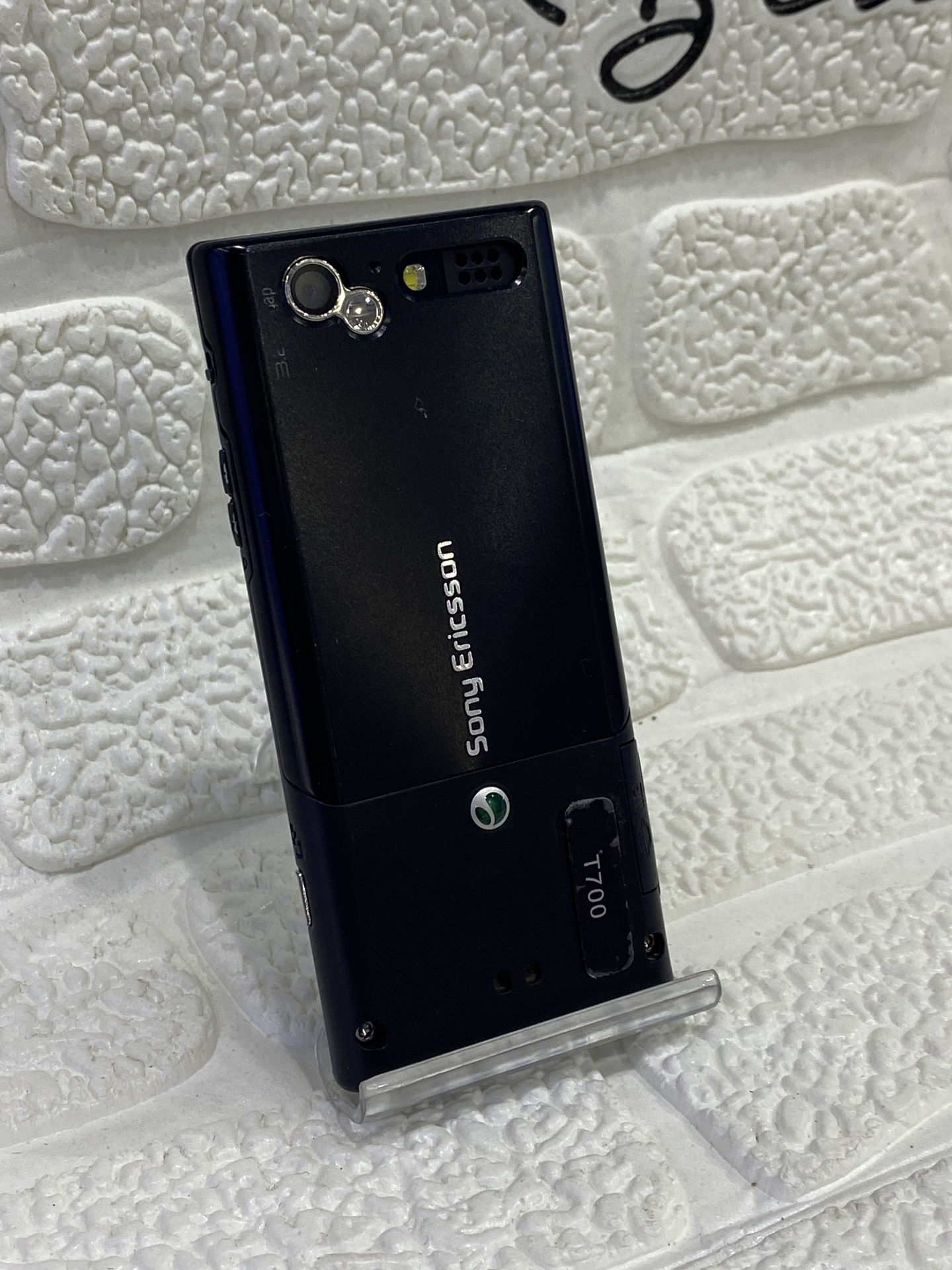 گوشی موبایل سونی اریکسون Sony Ericsson T700 ( اصلی )