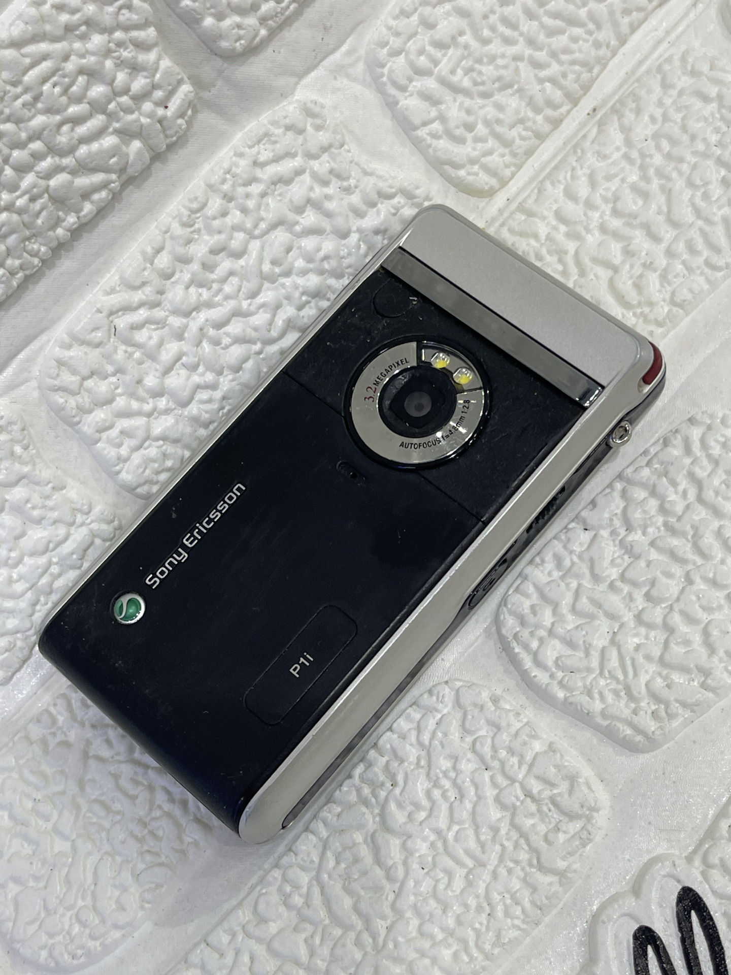 گوشی موبایل سونی اریکسون Sony Ericsson p1i