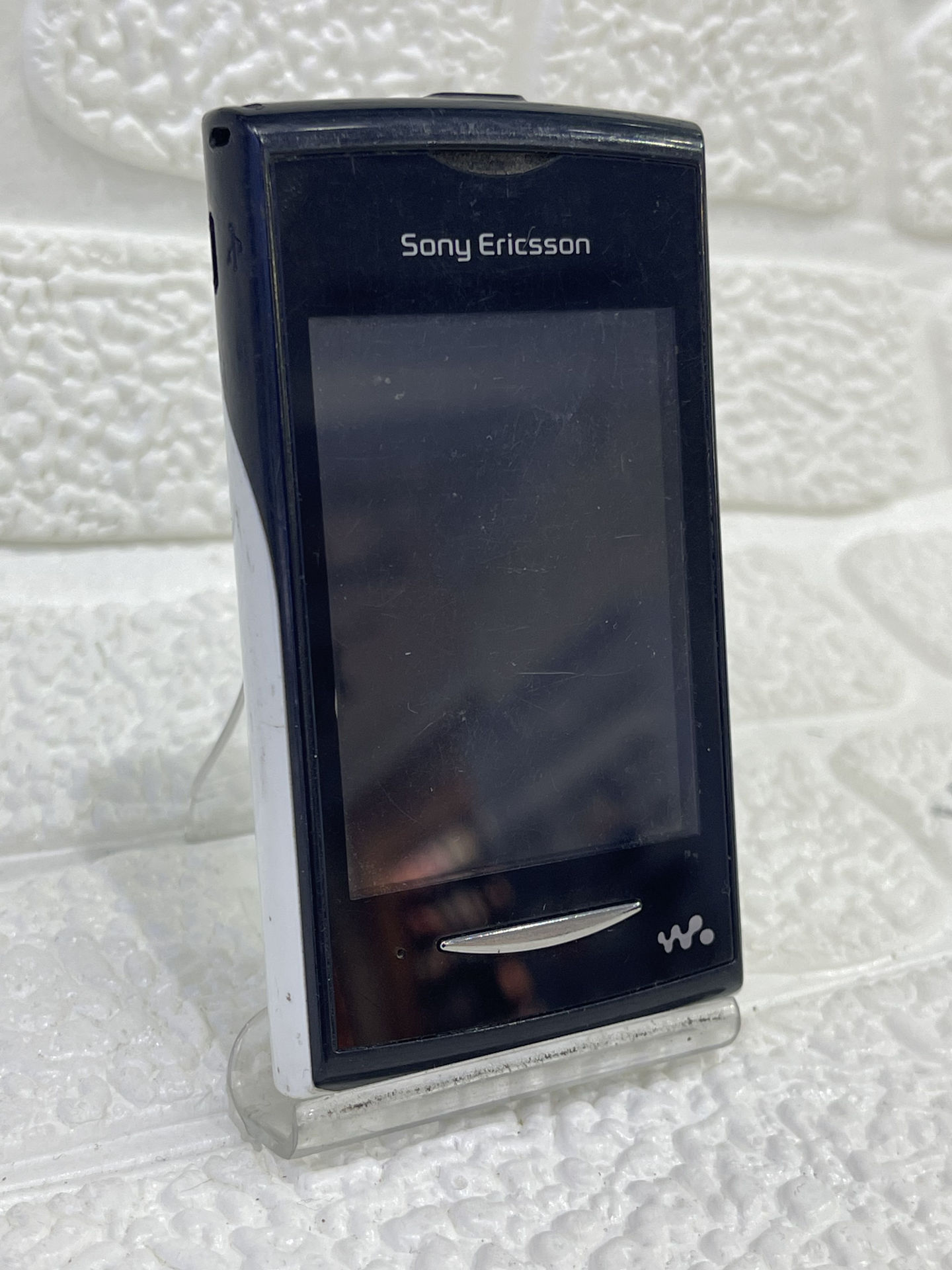 گوشی موبایل سونی اریکسون Sony Ericsson W150 (سفید-مشکی)