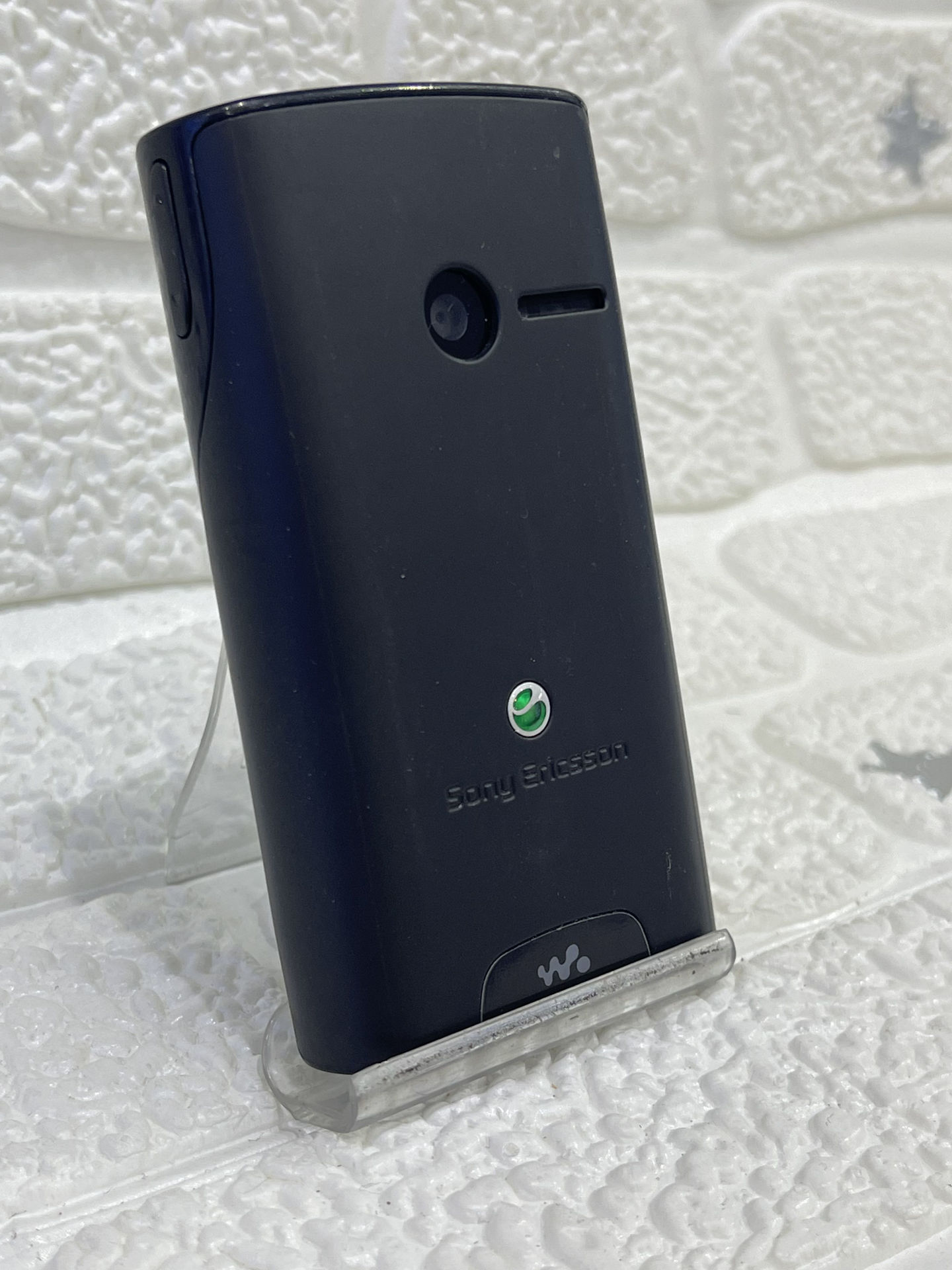 گوشی موبایل سونی اریکسون Sony Ericsson W150 (سفید-مشکی)