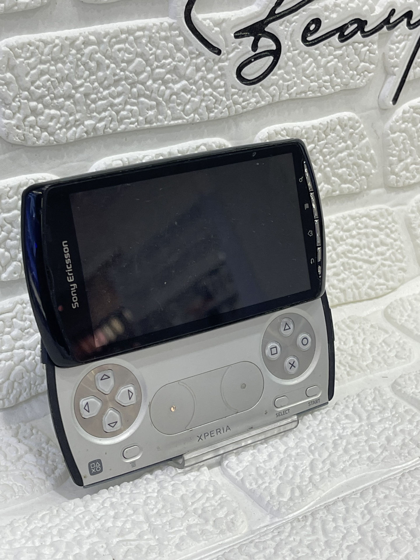 گوشی موبایل سونی‌اریکسون Sony Ericsson Xperia Play R800i (استوک)