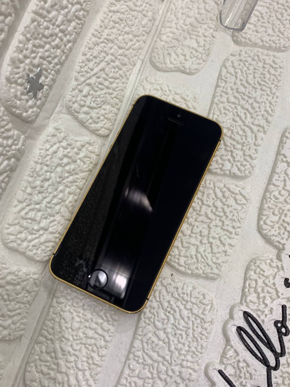 گوشی موبایل ایفون Iphone 5s ( Gold Eition )