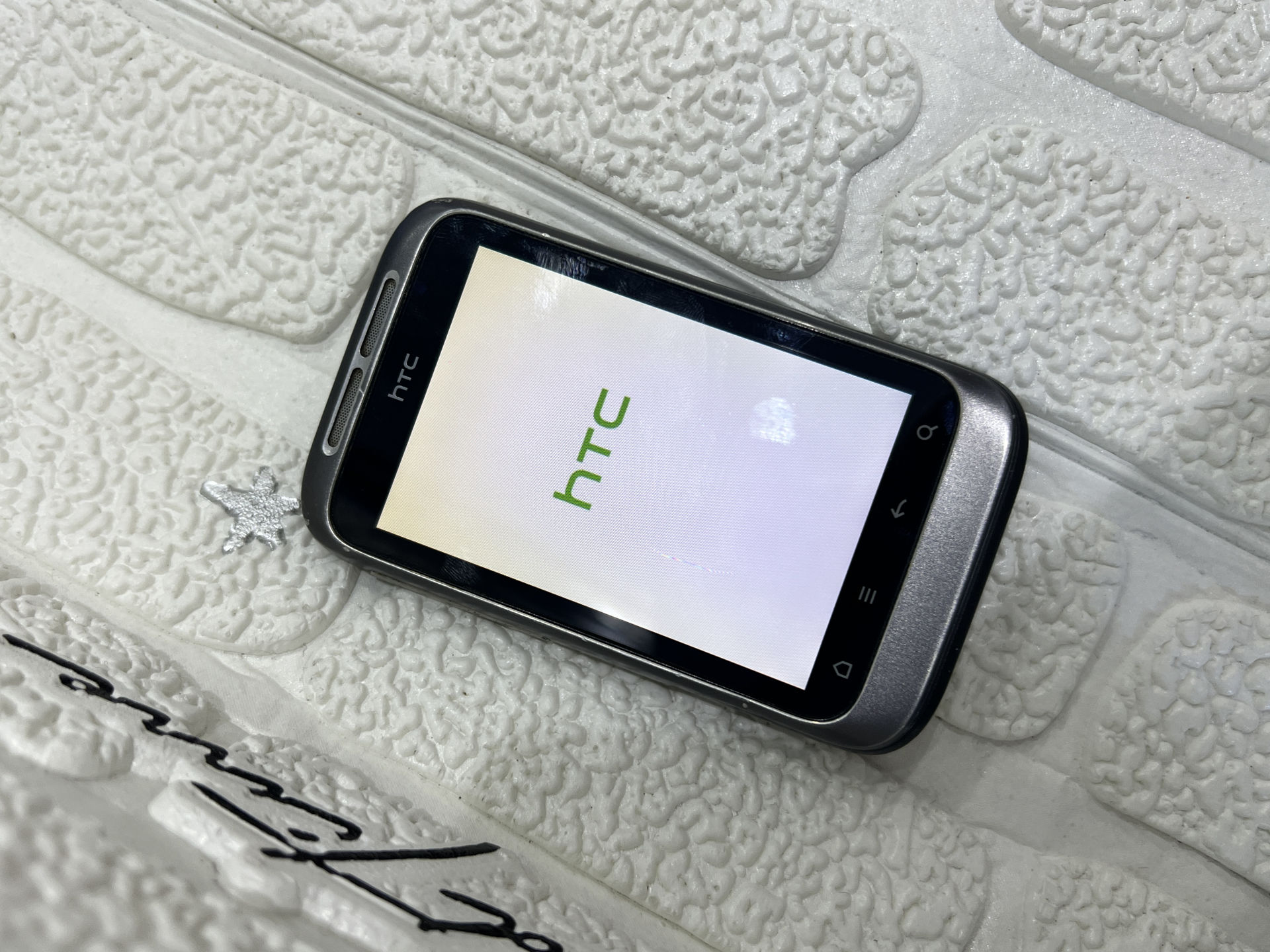گوشی موبایل اچ‌تی‌سی HTC Wildfire S (اصلی)