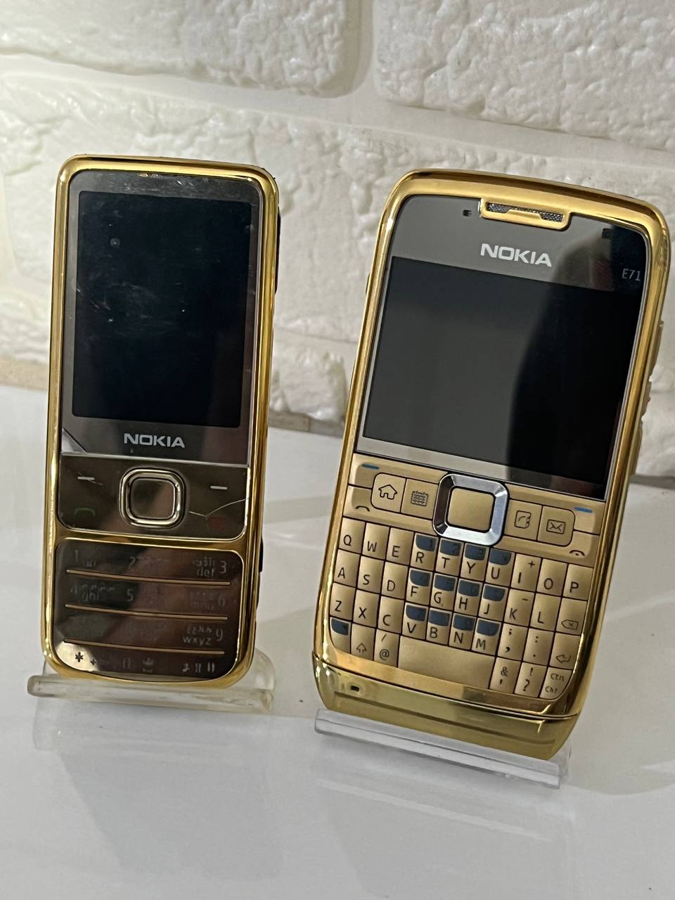 گوشی موبایل نوکیا Nokia E71 Gold