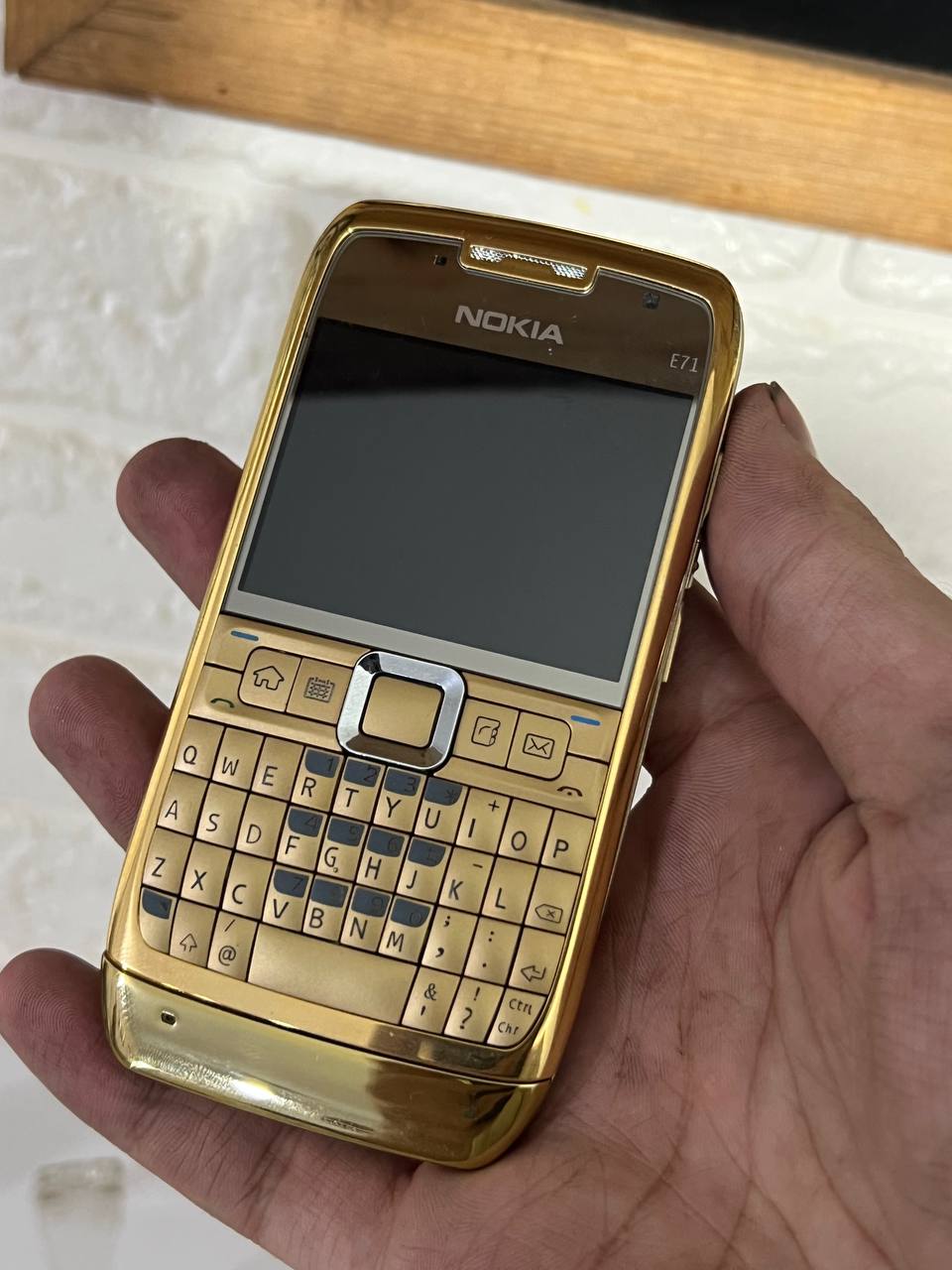 گوشی موبایل نوکیا Nokia E71 Gold
